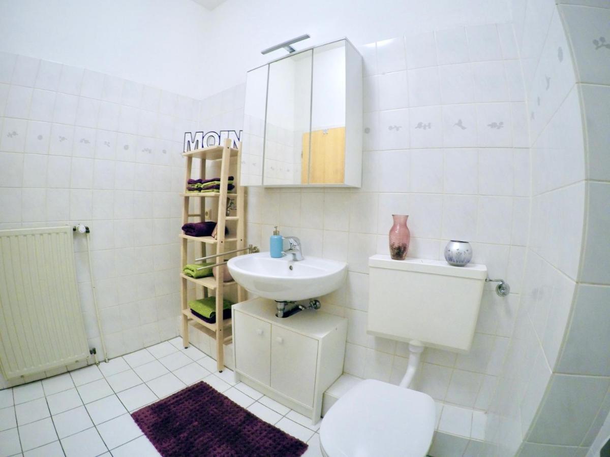 Vivid - Studioapartment Mit Balkon - Netflix - Wlan Wilhelmshaven Exterior foto